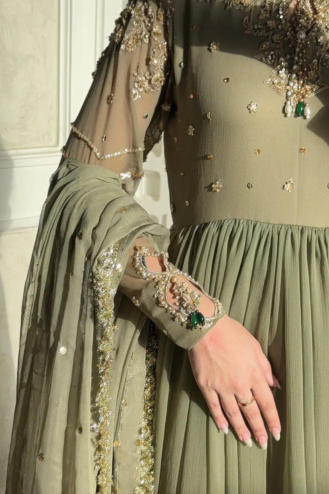 ANKITA OLIVE GREEN- HEMEL SILK